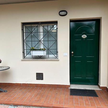 Appartamento In Villa Nico'S Home Gallarate Esterno foto