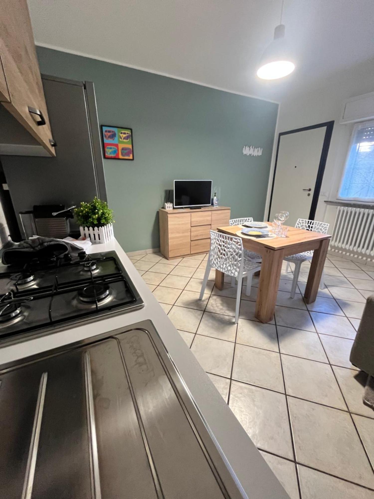 Appartamento In Villa Nico'S Home Gallarate Esterno foto