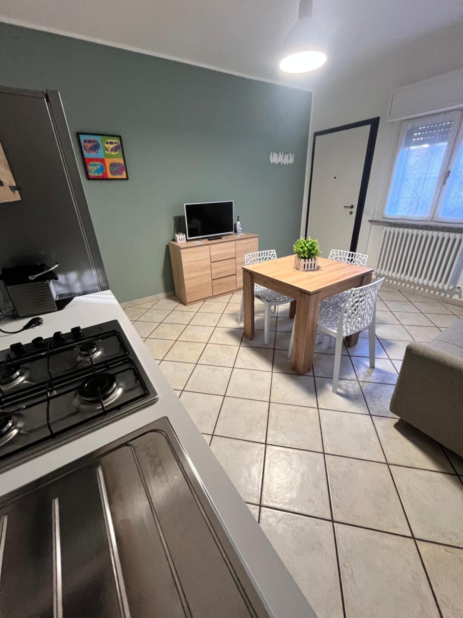 Appartamento In Villa Nico'S Home Gallarate Esterno foto